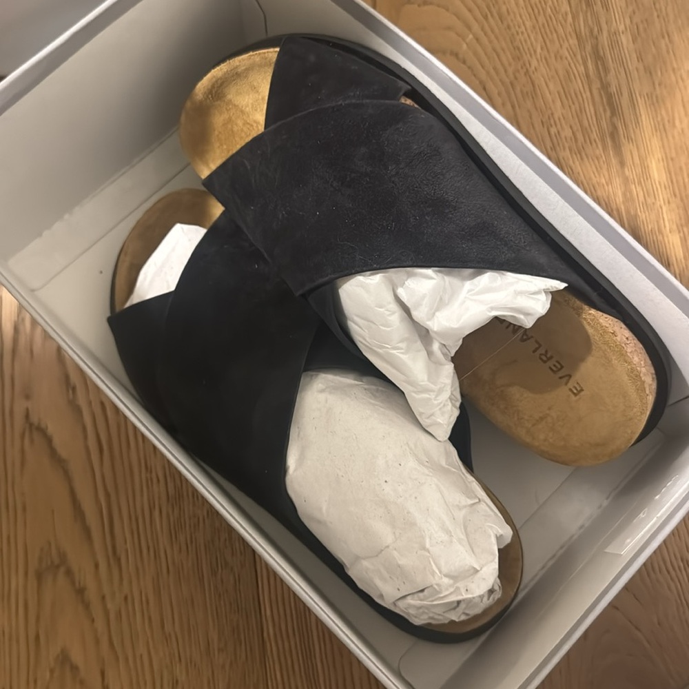 Everlane Suede Crossover Sandal in Black, Size 6